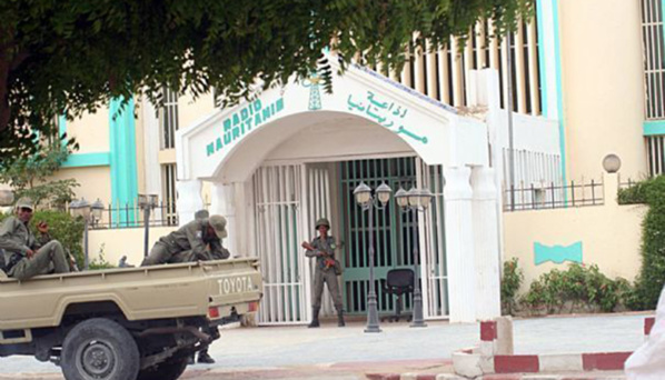 Appels sur les antennes de radio Mauritanie pour manifester contre les sénateurs Appels sur les antennes de radio Mauritanie pour manifester contre les sénateurs