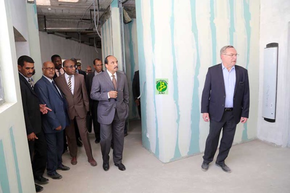 Le Président de la République visite l'institut national d'hépatologie et de virologie à Tevragh Zeina Le Président de la République visite l'institut national d'hépatologie et de virologie à Tevragh Zeina