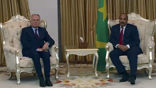 En Mauritanie, Jean-Marc Ayrault tente d'apaiser les tensions