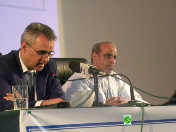 Organisation d'un colloque sur la beauté de l’image dans la poésie maure Organisation d'un colloque sur la beauté de l’image dans la poésie maure