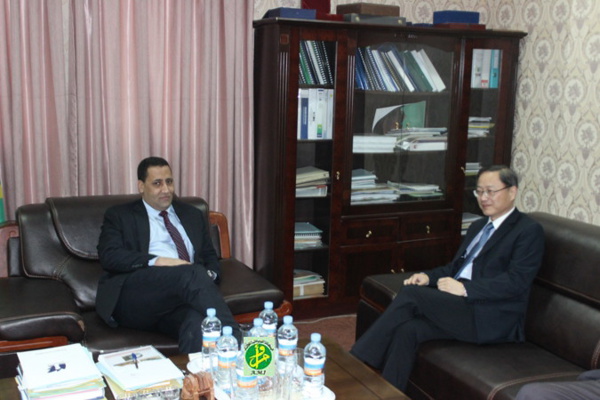 Le ministre de l’économie et des finances reçoit l’ambassadeur de Chine Le ministre de l’économie et des finances reçoit l’ambassadeur de Chine