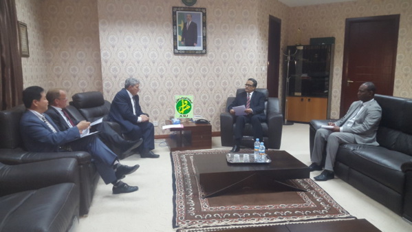 Le ministère des Affaires étrangères reçoit l’ambassadeur du Brésil et les chargés d’affaires des ambassades du Japon et d’Allemagne Le ministère des Affaires étrangères reçoit l’ambassadeur du Brésil et les chargés d’affaires des ambassades du Japon et d’Allemagne