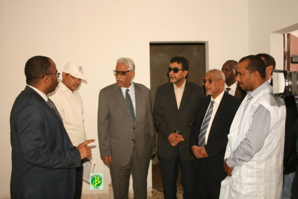 Le ministre de la justice visite le centre de réhabilitation des enfants en conflit avec la loi en construction Le ministre de la justice visite le centre de réhabilitation des enfants en conflit avec la loi en construction