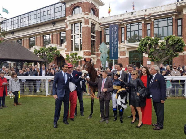 Signs Of Blessing, le cheval d’Ahmed Ould Mouknass, gagne le prix de Deauville