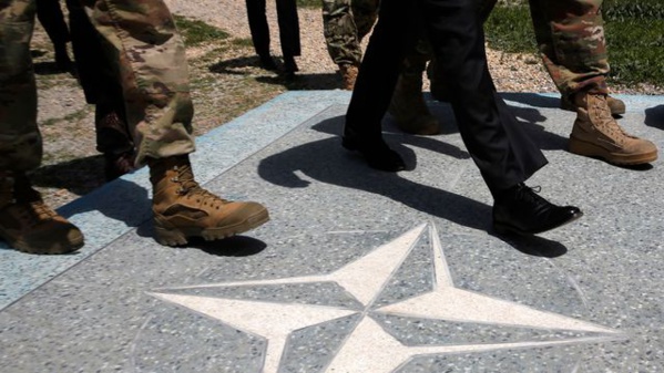 L'Otan va rejoindre la coalition anti-EI après un an de tergiversations L'Otan va rejoindre la coalition anti-EI après un an de tergiversations