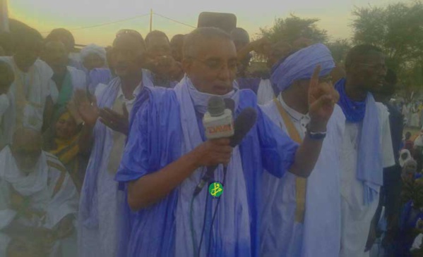 Le Premier Ministre réaffirme à Djigueni que la fausse propagande ne découragera pas les Mauritaniens à voter en faveur des amendements constitutionnels Le Premier Ministre réaffirme à Djigueni que la fausse propagande ne découragera pas les Mauritaniens à voter en faveur des amendements constitutionnels