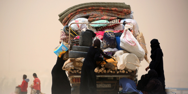 Syrie : 21 civils fuyant Raqa tués dans une frappe de la coalition Syrie : 21 civils fuyant Raqa tués dans une frappe de la coalition