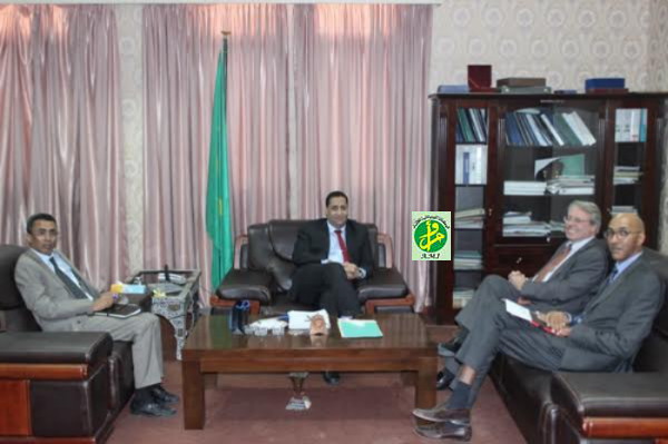 Le ministre de l’économie et des finances reçoit l’ambassadeur de France Le ministre de l’économie et des finances reçoit l’ambassadeur de France