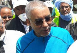 Le Premier ministre s’enquiert de la campagne de nettoyage de la moughataa d’El Mina Le Premier ministre s’enquiert de la campagne de nettoyage de la moughataa d’El Mina