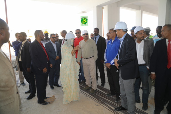 Le Président de la République visite le nouveau centre commercial de Nouakchott