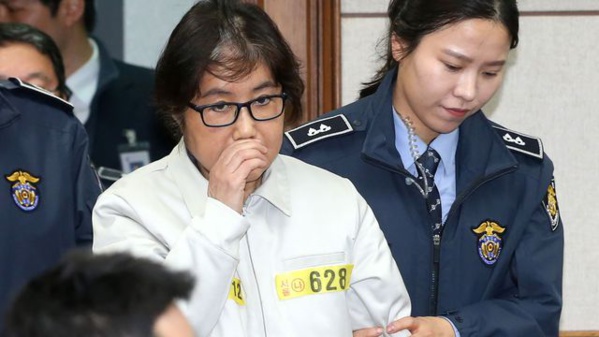 Première condamnation à trois ans de prison pour la "Raspoutine" sud-coréenne