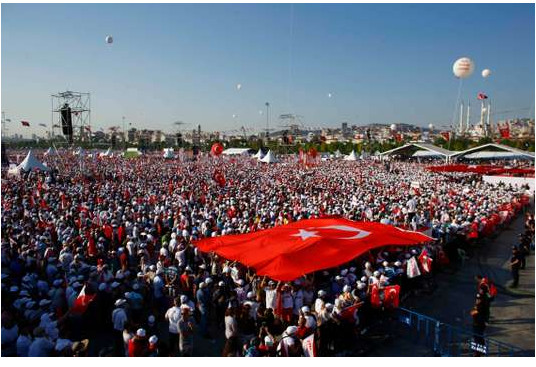 Turquie: rassemblement géant à l'arrivée de la "marche pour la justice" Turquie: rassemblement géant à l'arrivée de la "marche pour la justice"