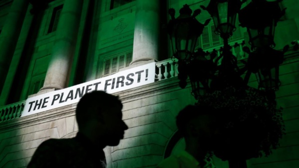 Trump isolé sur la scène internationale Trump isolé sur la scène internationale