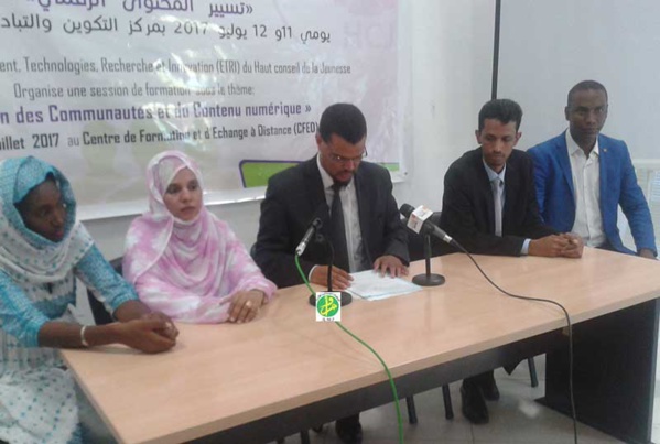 Le conseil supérieur de la jeunesse organise une session de formation au profit d'un certain nombre de journalistes Le conseil supérieur de la jeunesse organise une session de formation au profit d'un certain nombre de journalistes