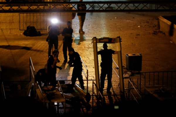 Esplanade des Mosquées: Israël n'utilisera plus de détecteurs de métaux
