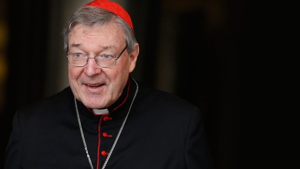 Le cardinal Pell, inculpé d'agressions sexuelles, arrive au tribunal
