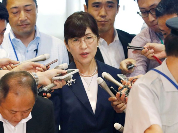 Japon: la ministre de la Défense annonce sa démission Japon: la ministre de la Défense annonce sa démission