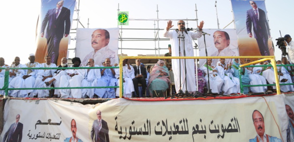 Le président de la République à Nouadhibou :" Les conseils régionaux permettront la réalisation d'un développement local équilibré et équitable" Le président de la République à Nouadhibou :" Les conseils régionaux permettront la réalisation d'un développement local équilibré et équitable"