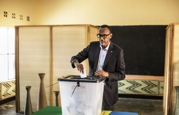 Rwanda: Paul Kagame réélu président avec près de 98% des voix Rwanda: Paul Kagame réélu président avec près de 98% des voix