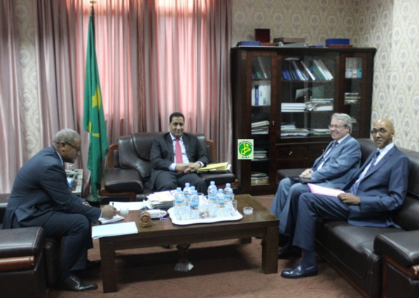 Le ministre de l’économie et des finances reçoit l’ambassadeur de France Le ministre de l’économie et des finances reçoit l’ambassadeur de France