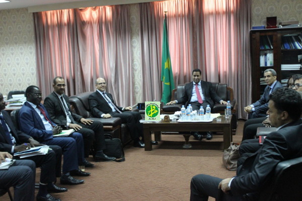 Le ministre de l’Economie et des Finances reçoit une mission du FMI Le ministre de l’Economie et des Finances reçoit une mission du FMI