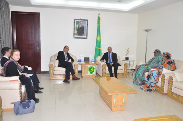 Le Premier ministre reçoit une mission de l’Otan Le Premier ministre reçoit une mission de l’Otan