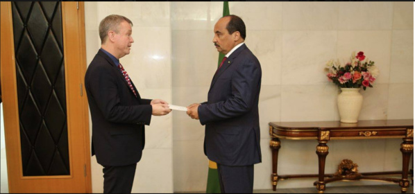 Finalement l'ambassadeur Larry André n'a rien compris aux maures... Finalement l'ambassadeur Larry André n'a rien compris aux maures...