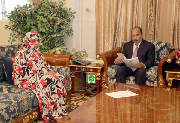 Le Président de la République reçoit le rapport annuel de la commission nationale des droits de l'homme Le Président de la République reçoit le rapport annuel de la commission nationale des droits de l'homme