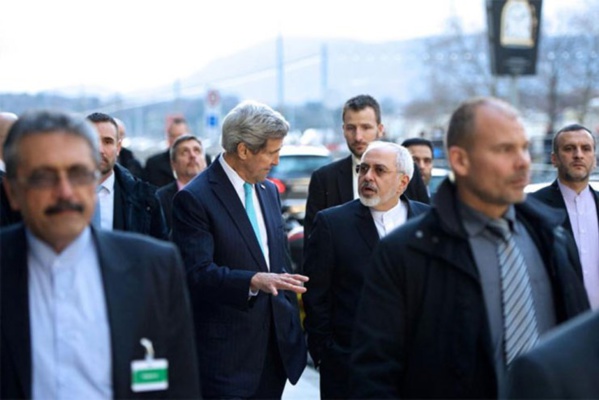 Iran: l'ex-ministre Kerry dénonce la décision "dangereuse" de Trump Iran: l'ex-ministre Kerry dénonce la décision "dangereuse" de Trump