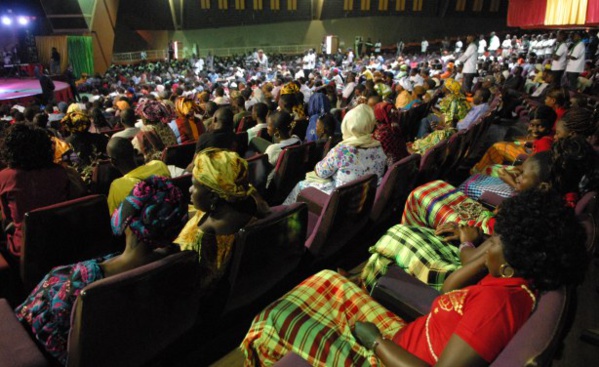 L’Espagne réuni les cinq ministres de la Femme et des Affaires Sociales des pays du Sahel G-5 pour analyser le rôle de la femme dans la région. L’Espagne réuni les cinq ministres de la Femme et des Affaires Sociales des pays du Sahel G-5 pour analyser le rôle de la femme dans la région.