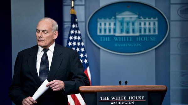 Le bras droit de Trump qualifie un général esclavagiste d' "homme honorable" Le bras droit de Trump qualifie un général esclavagiste d' "homme honorable"