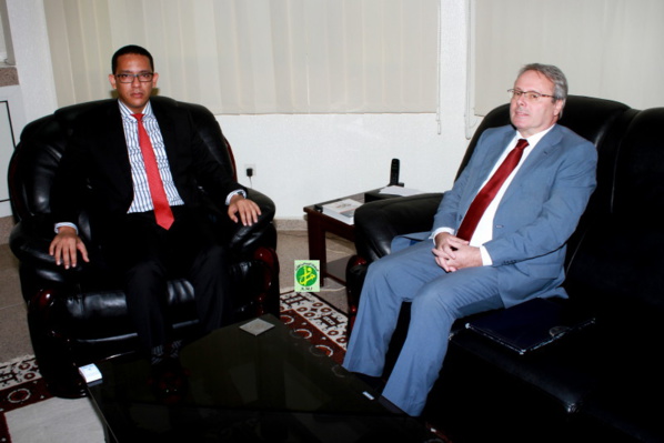 Le ministre du Pétrole, de l’Energie et des Mines reçoit l’ambassadeur de France Le ministre du Pétrole, de l’Energie et des Mines reçoit l’ambassadeur de France