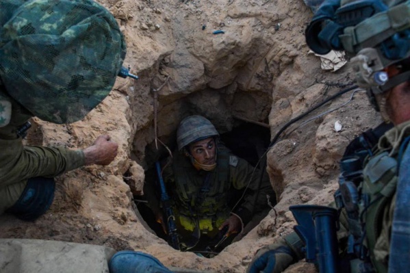Israël détient les corps de 5 Palestiniens tués dans la destruction d'un tunnel Israël détient les corps de 5 Palestiniens tués dans la destruction d'un tunnel