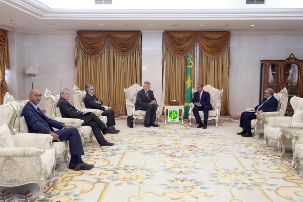 Le Président de la République reçoit un émissaire spécial du Président français pour le Sahel Le Président de la République reçoit un émissaire spécial du Président français pour le Sahel