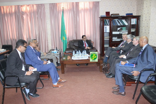 M. Moctar Ould Djay reçoit une mission française M. Moctar Ould Djay reçoit une mission française