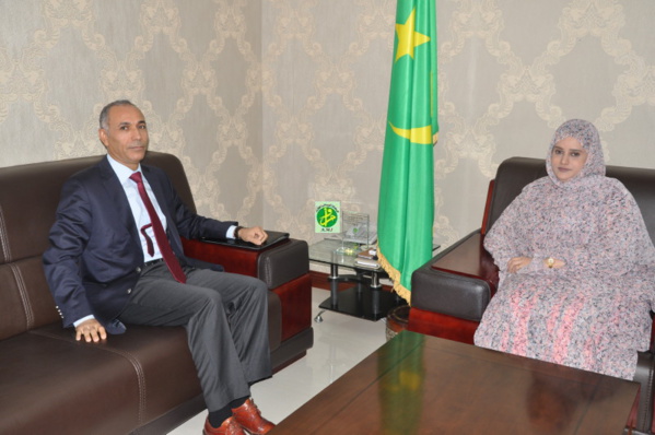 La ministre secrétaire générale du gouvernement reçoit l’ambassadeur de Tunisie La ministre secrétaire générale du gouvernement reçoit l’ambassadeur de Tunisie