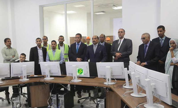 Le Président de la République visite le centre de conduite et de gestions des systèmes électriques