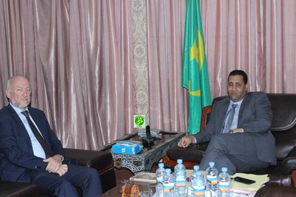 Le ministre de l’économie et des finances reçoit le Représentant Résident du PNUD Le ministre de l’économie et des finances reçoit le Représentant Résident du PNUD