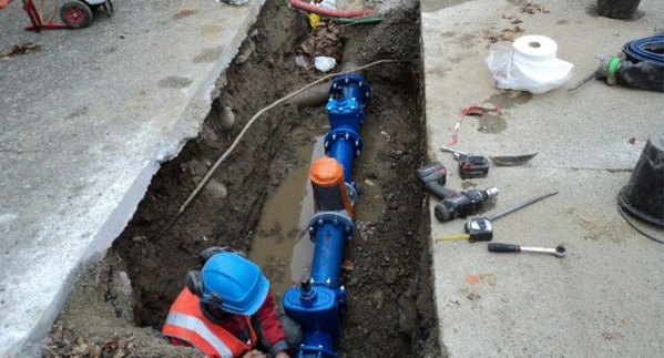 Le ministre de l’Hydraulique inaugure le réseau d’eau potable à R’Kiz Le ministre de l’Hydraulique inaugure le réseau d’eau potable à R’Kiz