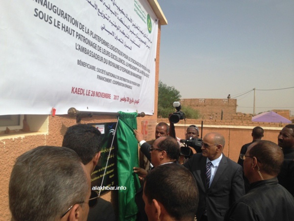 Le Président de la République inaugure à Kaédi une plateforme de distribution et de stockage de poissons Le Président de la République inaugure à Kaédi une plateforme de distribution et de stockage de poissons