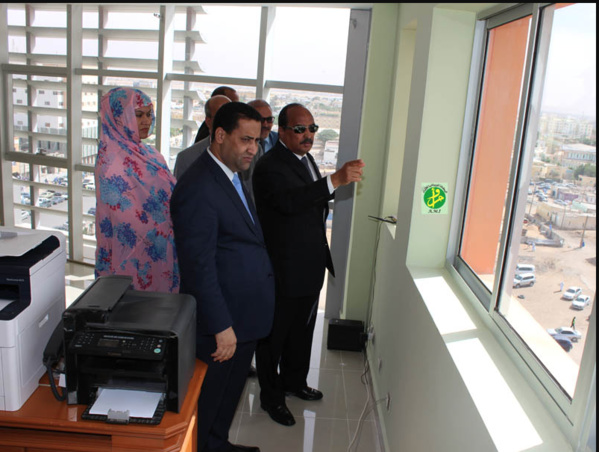 Le Président de la République visite le nouveau siège de la Société "Damane" d’Assurance et Réassurance