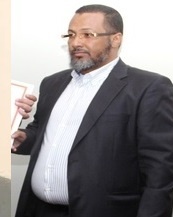Aziz un faiseur d'hommes d'affaires partis de rien Aziz un faiseur d'hommes d'affaires partis de rien