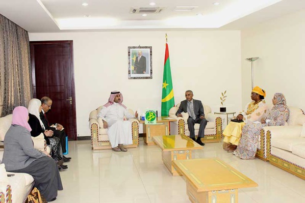 Le Premier ministre reçoit une délégation de l’organisation arabe du travail Le Premier ministre reçoit une délégation de l’organisation arabe du travail