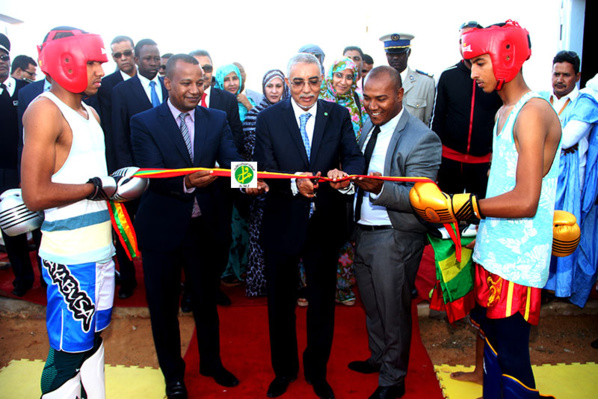 Le Premier ministre supervise la cérémonie d'ouverture du centre du 28 novembre pour le King-boxing au Ksar Le Premier ministre supervise la cérémonie d'ouverture du centre du 28 novembre pour le King-boxing au Ksar