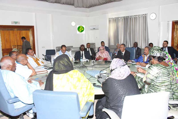 La commission financière de l'Assemblée Nationale discute le projet de loi de réhabilitation relatif au changement de la base de l'unité monétaire nationale La commission financière de l'Assemblée Nationale discute le projet de loi de réhabilitation relatif au changement de la base de l'unité monétaire nationale