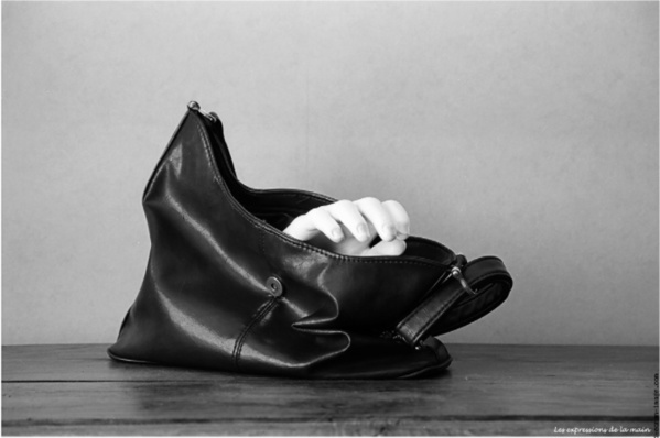 Mauritanie: Le ministre des finances retire, mensuellement, 3.5 millions d’Um de la caisse noire du ministère Mauritanie: Le ministre des finances retire, mensuellement, 3.5 millions d’Um de la caisse noire du ministère