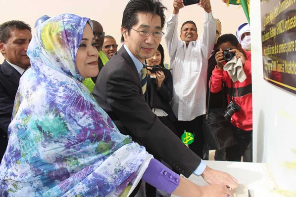 Pose de la première pierre d’un magasin de stockage de produits alimentaires à Nouakchott Pose de la première pierre d’un magasin de stockage de produits alimentaires à Nouakchott