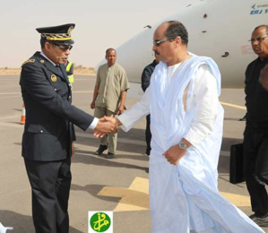 ZOUERATE : Ould Abdelaziz en villégiature au Tiris zemmour sur fond de déficit pluviométrique ZOUERATE : Ould Abdelaziz en villégiature au Tiris zemmour sur fond de déficit pluviométrique