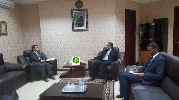 Le ministre des Affaires étrangères reçoit en audience le chargé d’affaires chinoises Le ministre des Affaires étrangères reçoit en audience le chargé d’affaires chinoises