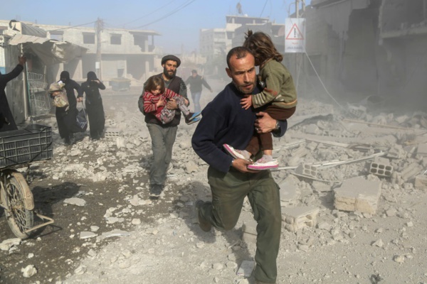 Syrie: 11 civils tués dans des frappes du régime sur la Ghouta orientale Syrie: 11 civils tués dans des frappes du régime sur la Ghouta orientale